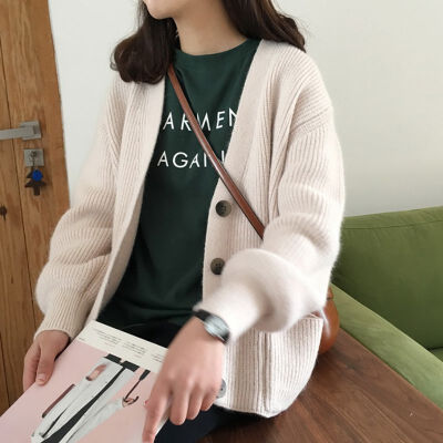 

Women V-neck Beige Sweaters Loose Plus Size Thicken Korean Cardigan Harajuku Female Knitted Sweater Pull Femme Clothes