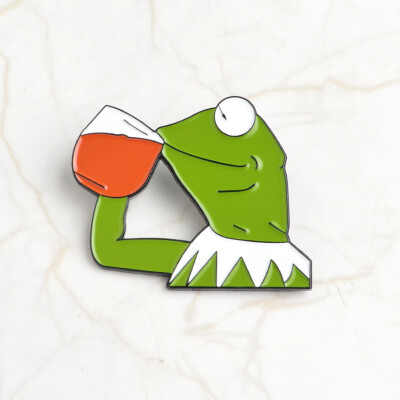 

Animal Sad Ugly Frog Green Enamel Lapel Pins Badges Pop Culture Brooch Jewelry