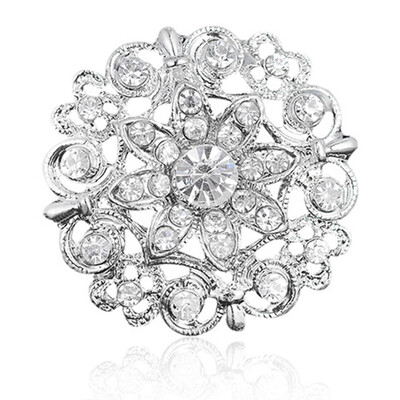 

Delicate Small Flower-studded Alloy Brooch Exquisite Pin for Women