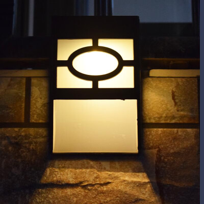 

Cross-border explosion solar retro wall lamp solar LED pane light lighting wall lamp outdoor rainproof wall light