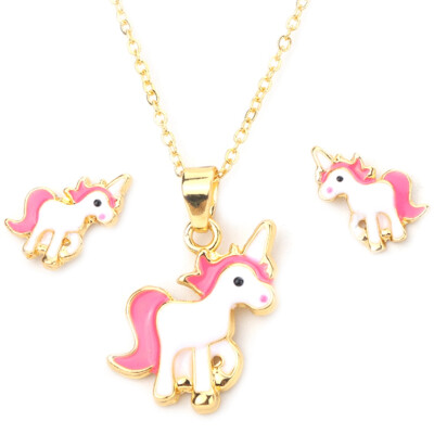 

Gold Unicorn Necklace Stud Earrings Set Female Temperament Fashion Hypoallergenic Pendant Stud Earrings Festival Gift