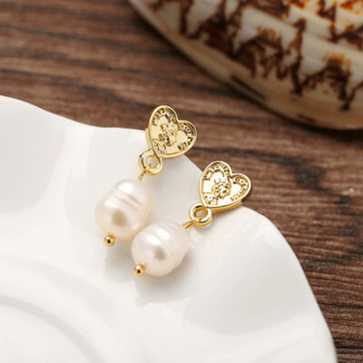 

Retro Freshwater Pearl Earrings Creative Temperament Simple Wild Slim Earrings