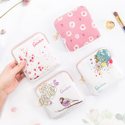 

Vilscijon Wei Jian outdoor physiological package Korean sanitary napkin storage bag portable large capacity aunt towel storage bag purse card package bird language floral 2631