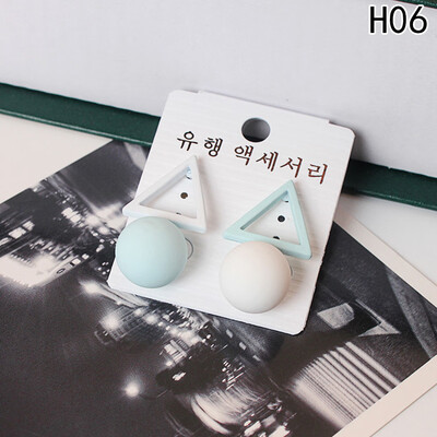 

Love Korean Korean Temperament Simple All-match Asymmetric Earrings Female Ball Earrings
