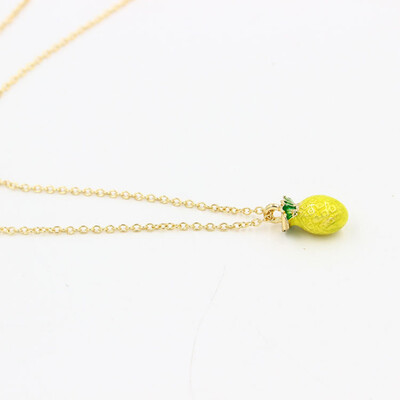 

Fashion Chain WomenGirl Cute Necklace Necklace Cute Strawberry Fruit Sweater Magic Accessory Chain