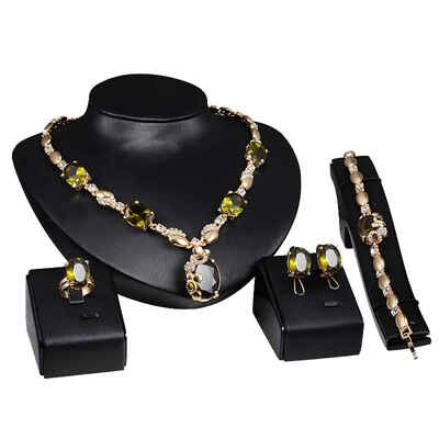 

Gold Plating Luxury Gemstones Shinning Crystal Rhinestone Alloy Wedding Women Jewelry Set