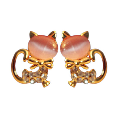 

Cute Cats Eye Flashing Cute Kitten Earrings Alloy Cat Earrings