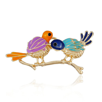 

New Fashion Personality Original Sparrow Brooch Lovers Clothes Woman Ornaments High Quality Oil Dripping Animal Brooch
