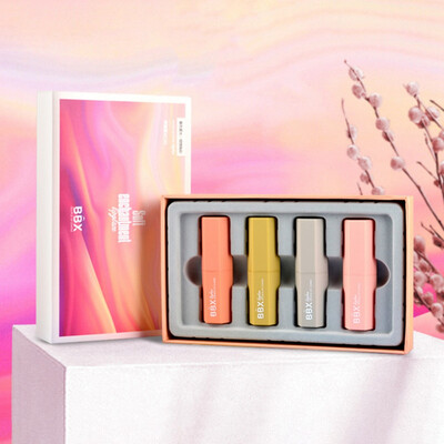 

4 Colors Female Velvet Matte Lipstick Set Long-lasting Easy To Apply Matte Lipstick Q1