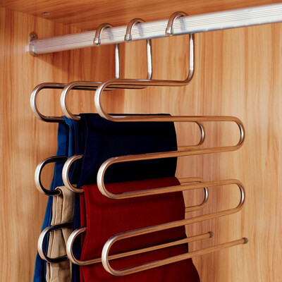 

OURUNZE S-shape stainless steel clothes hanger 5 loaded