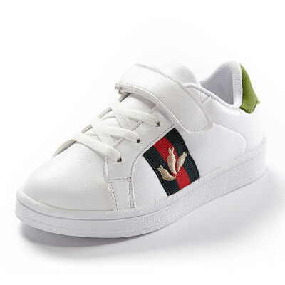 

Classic Kids Skate Sneaker Shoe