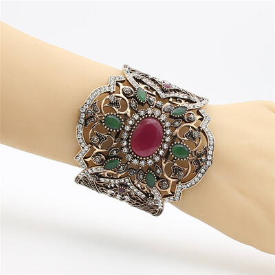 

Big Adjustable Size Hollow Flower Vintage Bangle Turkish Resin Cuff Five Button Broadside Bracelet Antique Gold Color Jewelry