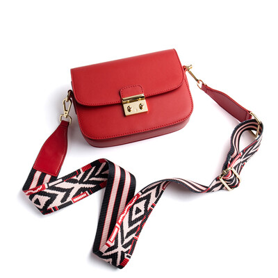 

Vini viney Messenger bag female cowhide wide shoulder strap small square bag fashion Korean version of the wild shoulder bag Messenger bag tide Anna red