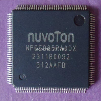 

2pcs/lot NPCE985PAODX NPCE985PA0DX Management computer input and output the start-up circuit of input and output