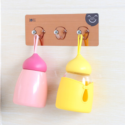 

Le stickers bathroom punch-free hook hook bathroom strong seamless hook wall door kitchen nail-free clothes hanger hook household items three hooks 3 Pack color random LT-88008