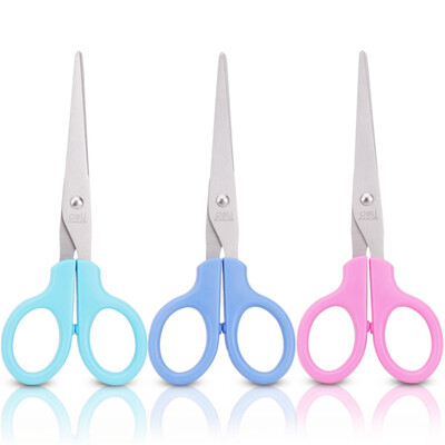 

Effective deli 0605 160mm office scissors color random 1