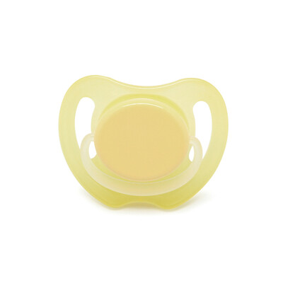 

Pigeon Pigeon solid color transparent pacifier  No N952 cream yellow
