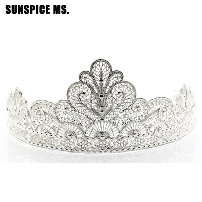 

Новый Прибытие Золотой цветок Свадебные короны Rhinestone Tiaras Женщины Свадебные аксессуары для волос Аксессуары красоты Queen S