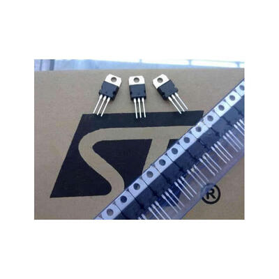 

10PCSLOT L7824CV TO-220 L7824 LM7824 7824 Positive-Voltage Regulators in stock ic