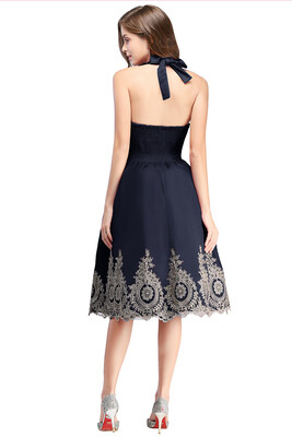 

Halter A-line Prom Dresses Appliques Sleeveless Mini Homecoming Dresses