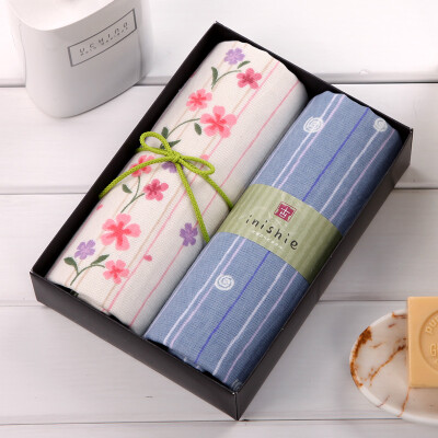 

Japan Uchino (UCHINO) and wind 2 sets of towels gift box pure cotton gauze exquisite elegant comfortable and comfortable blue rice color 70g / bar size 34 * 83cm