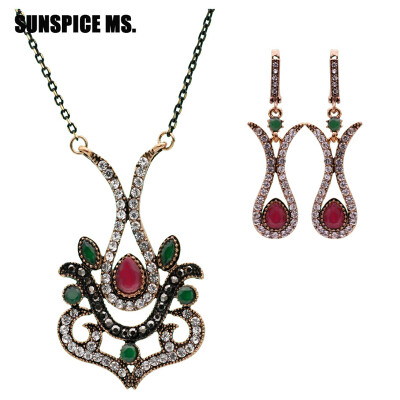 

Vintage Turkish Flower Heart Resin Jewelry Sets Women Antique Gold Color Crystal Long Hook Earrings Necklace India Bride Bijoux