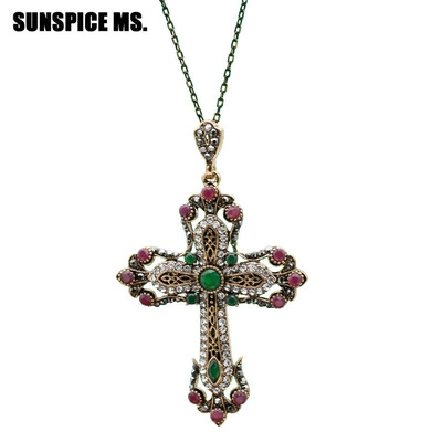 

Fashion Ethnic Religious Jewelry Flower Cross Necklace Antique Gold Color Resin Women Sacred Spiritual Symbol Pendant Necklace