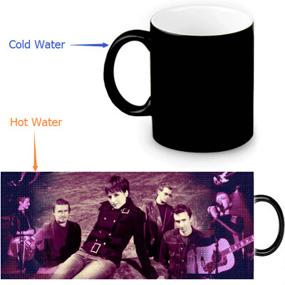 

The Cranberries 350ml / 12oz Heat Reveal Mug Color Change Чашка кофе Чувствительные морфинг-кружки Волшебная чашка для чайных чашек