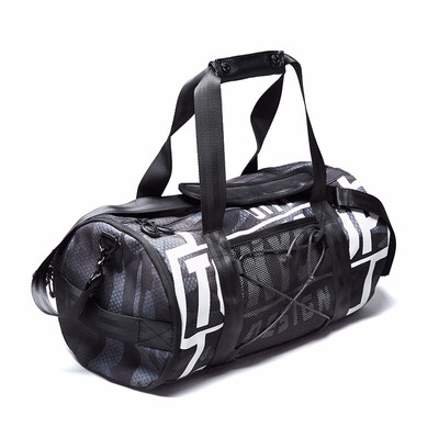 

UIYI Brand 2018 Male Waterproof Large Bag With Shoes Pocket Travel bag MenWomen Fashion Duffle Bag Travel Handbags For Teenager