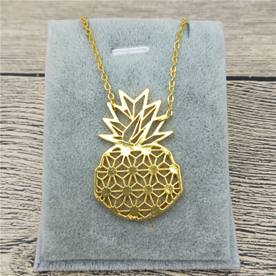 

New Origami Pineapple Necklace Trendy Style Origami Pineappl Pendant Necklace Women Fashion Fruit Jewellery Geometric Jewellery