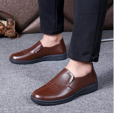 

Leather shoes mens spring new mens shoes leisure shoes for the elderly anti - skid soft soles dad shoes