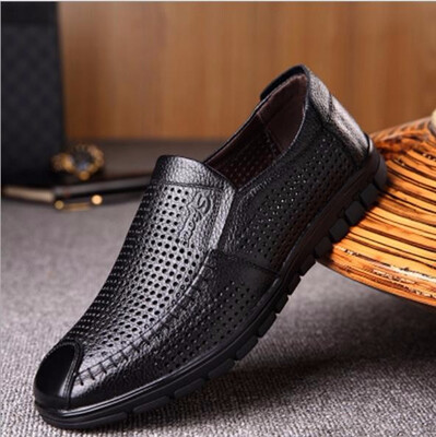 

New style mens shoes leather business breathable leisure hollow-out mens shoes middle-aged hole dad sandals