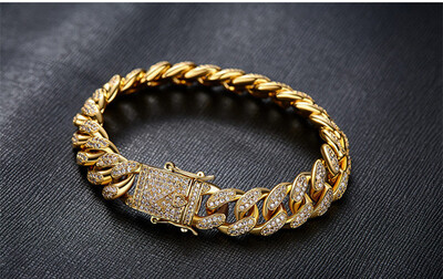 

Fashion jewelry male gold bracelet with gemstone