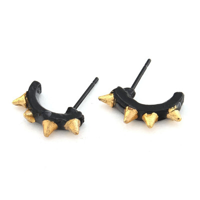 

моды панк - рок Black заклепка форму носить серьги ухо конный клуб из 15 * 13 * 3 мм