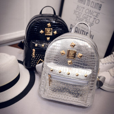 

2018 New Hot PU Leather Backpack Female Rivet Small Bag Korean Fashion Personality Trend Package for Girls Travel