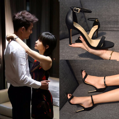

A pair of sandals summer sandals 2018 new styles small&dark leather sexy small fresh high-heeled shoes