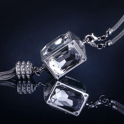 

platinum Milpro car pendant high-end car ornaments jewelry car pendant rear view mirror safe car decorations white crystal car hanging - lucky gems