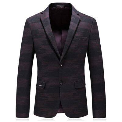 

Middle-aged mens business casual blazer
