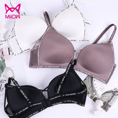 

MiiOW Glossy No Steel Ring Girls Bra Underwear Seamless Bra Set