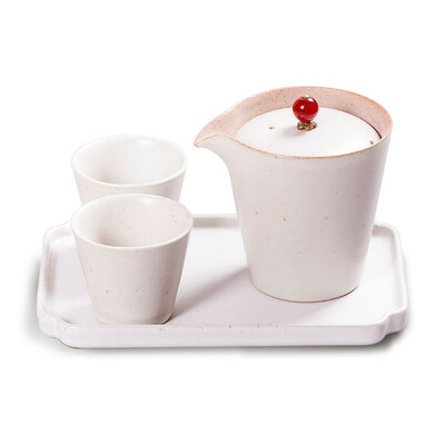 

Pottery white Kuaike teacup