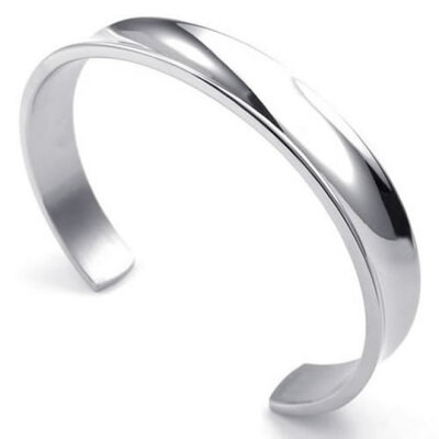 

Hpolw Mens/Womens made of solid silver Stainless Steel Bracelet,durable in use.61mm(2.4") Height: 2"(5.1cm)
