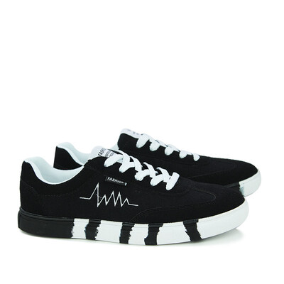 

Summer shoes mens tide shoes Korean version of the wild mens shoes casual Harajuku sports board shoes trend Hong Kong wind canva
