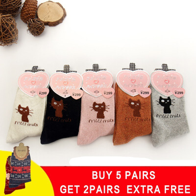 

5 pair Winter Women Socks Warm Wool Christmas Mid-calf Socks Woolen Snowflake Deer Comfortable Gift