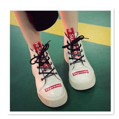 

2018 autumn&winter new wave Korean version of the wild flat-bottomed short boots plus velvet warm students high shoes female