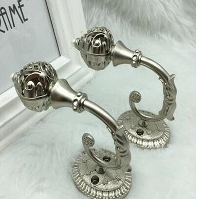 

2pcs European hollow Crystal Ball curtain holder Wall TieBack Hanger hook Curtain Accessories home decor
