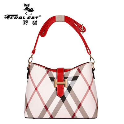

FERAL CAT single-shoulder slung portable mini bag
