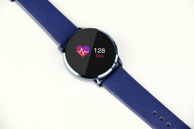 

OUKITEL W1 Water-resistant Smart Watch Color Screen Hear Rate Blood Pressure Fitness Tracker Band Intelligent Pedometer Calorie Ca
