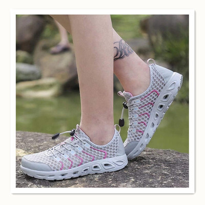 

2018 summer new couple upstream shoes ultra light non-slip wear outdoor wading