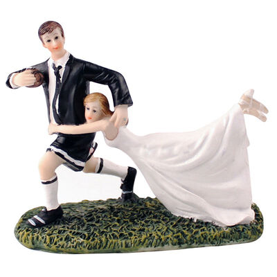 

UpperX 1 white black resin bride&groom rugby cake decoration ornaments groom bride doll decoration size 178135cm