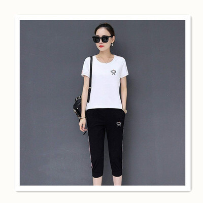 

Cropped short-sleeved two-piece suit Summer womens sports suit
